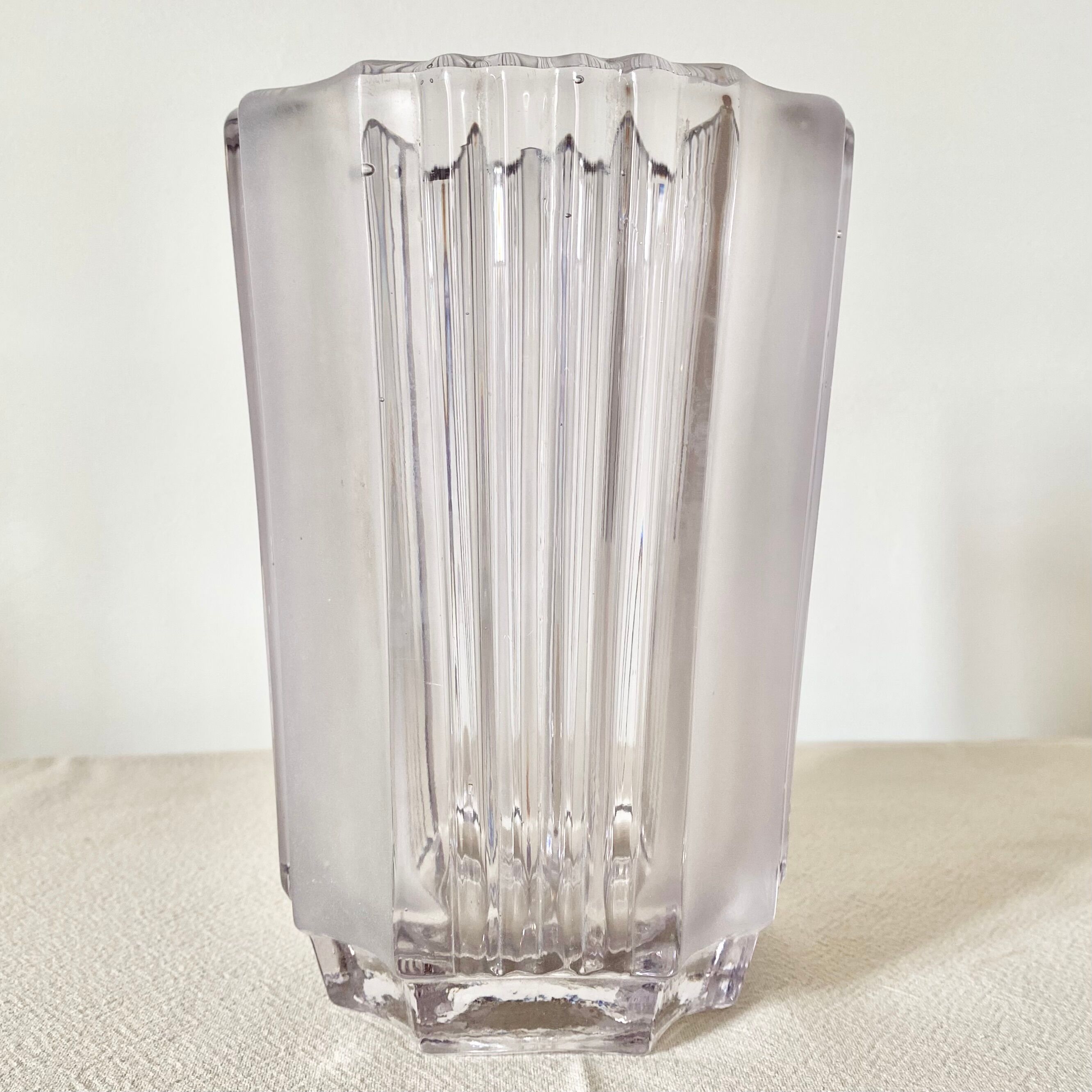 Art deco glass vase