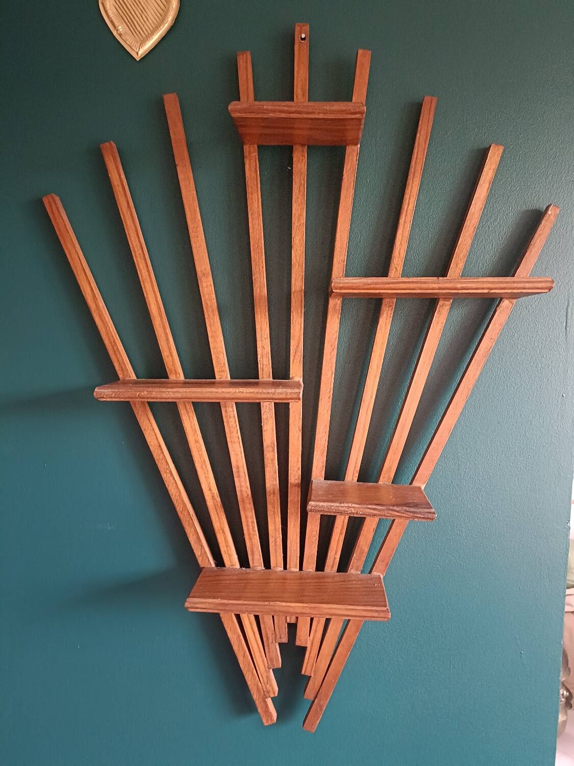 Small vintage fan shelf