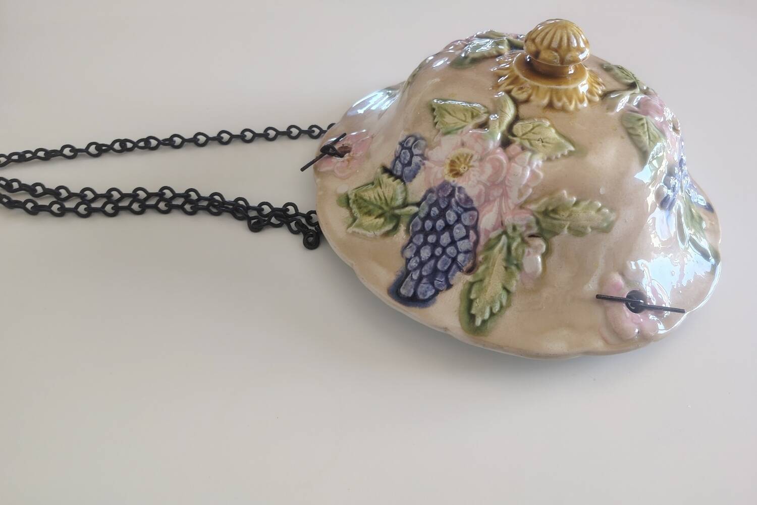 Ceramic plant suspension