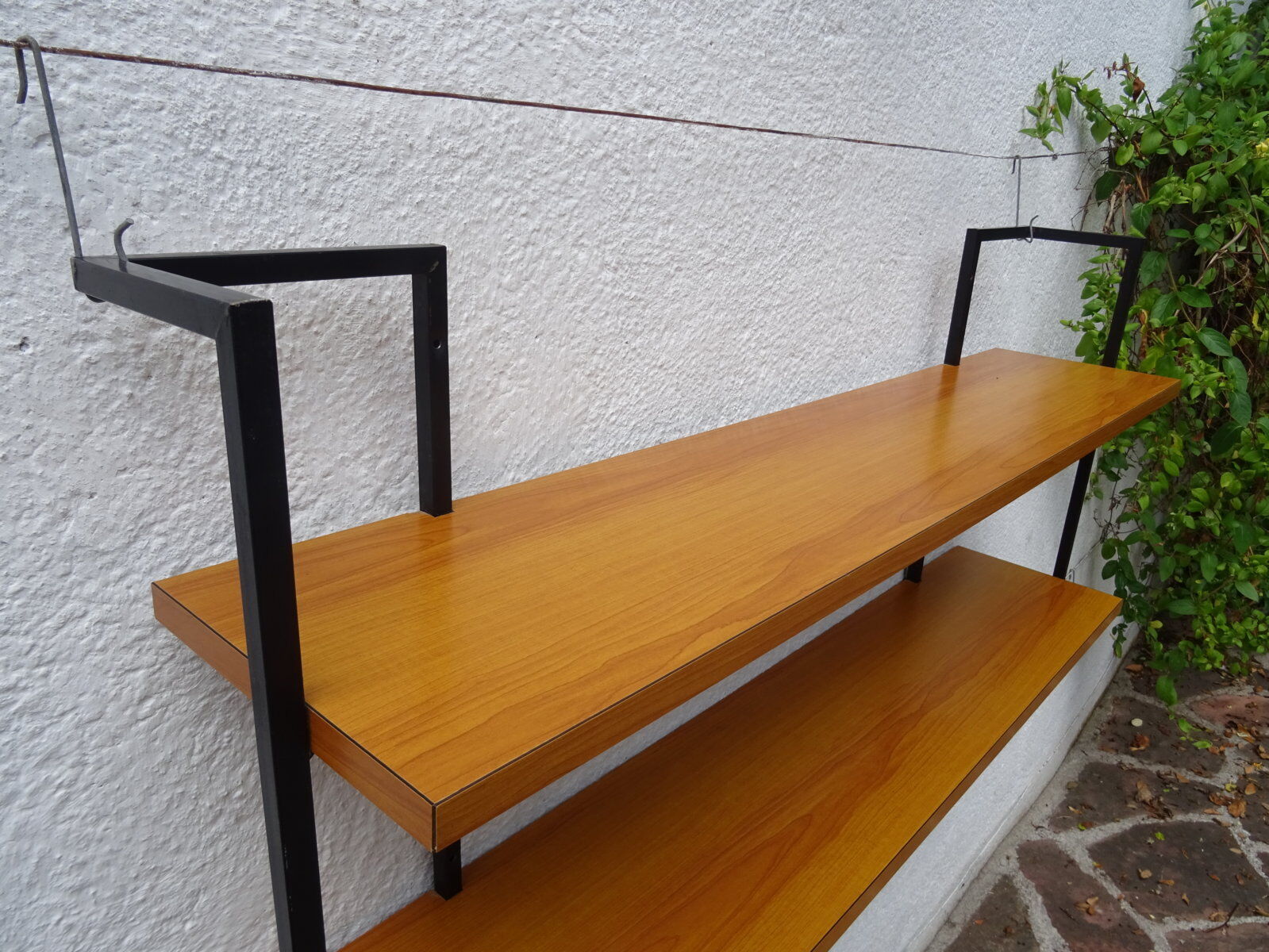 Modernist wall mount 1m23