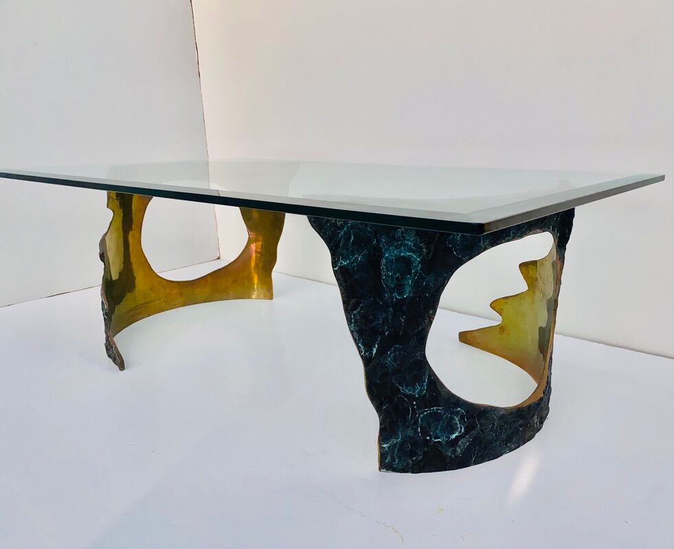 Table basse en bronze massif & verre par Willy Ceysens, 1970s