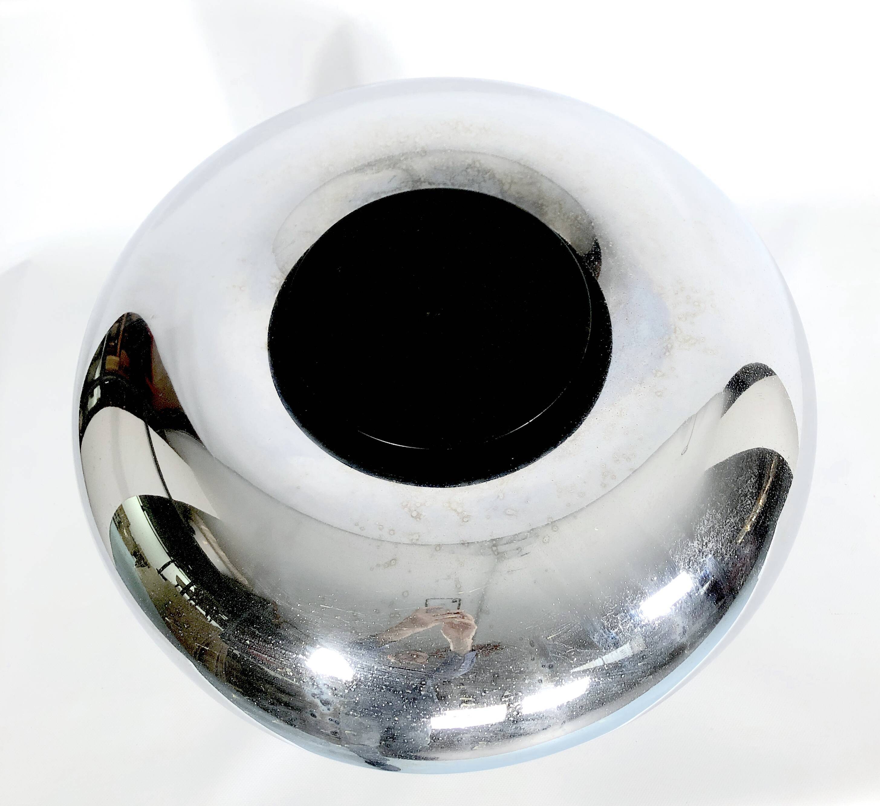 Lumenform, Italian Vintage Mushroom chrome table lamp from 70s