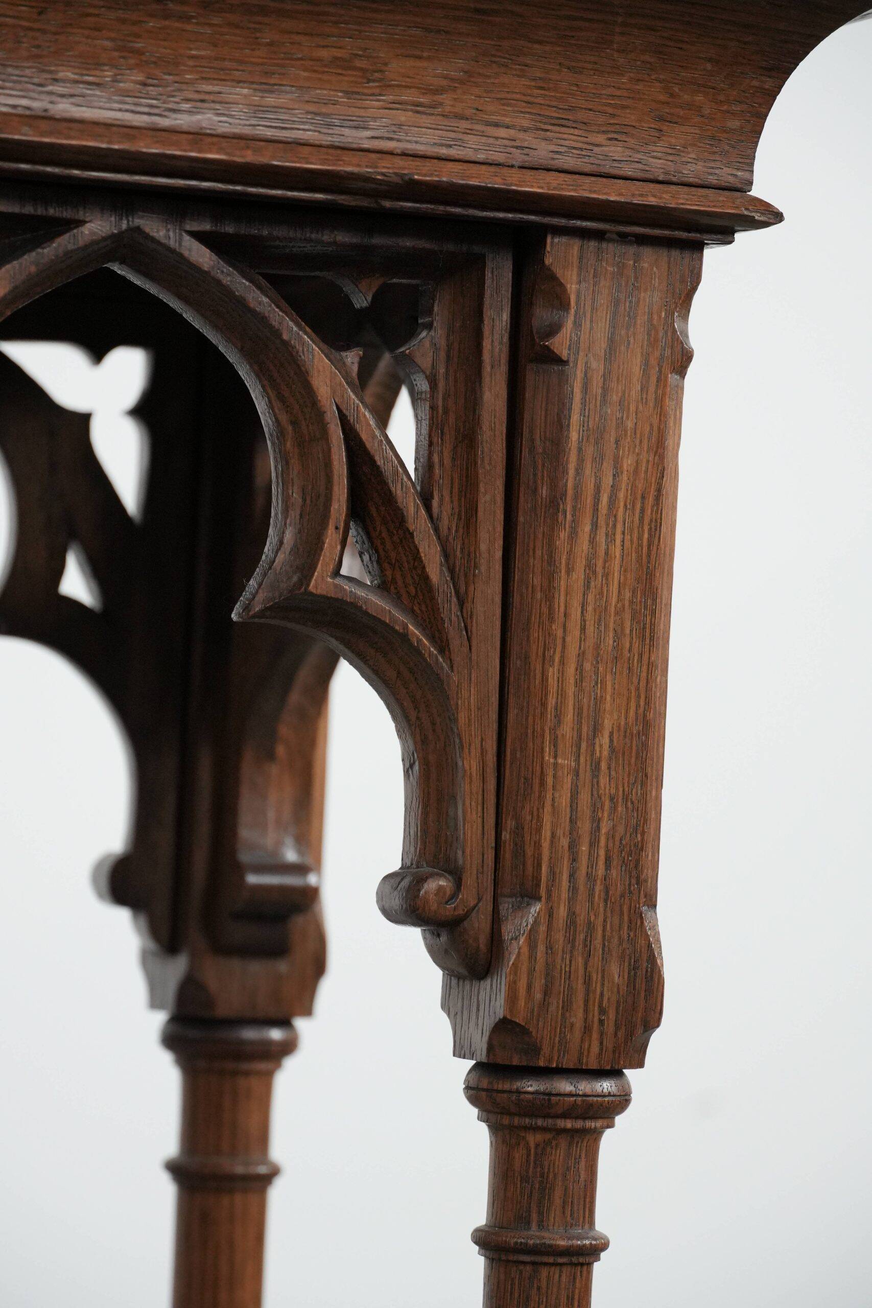 Elegant antique oak side table in Gothic style from the mid-19th century