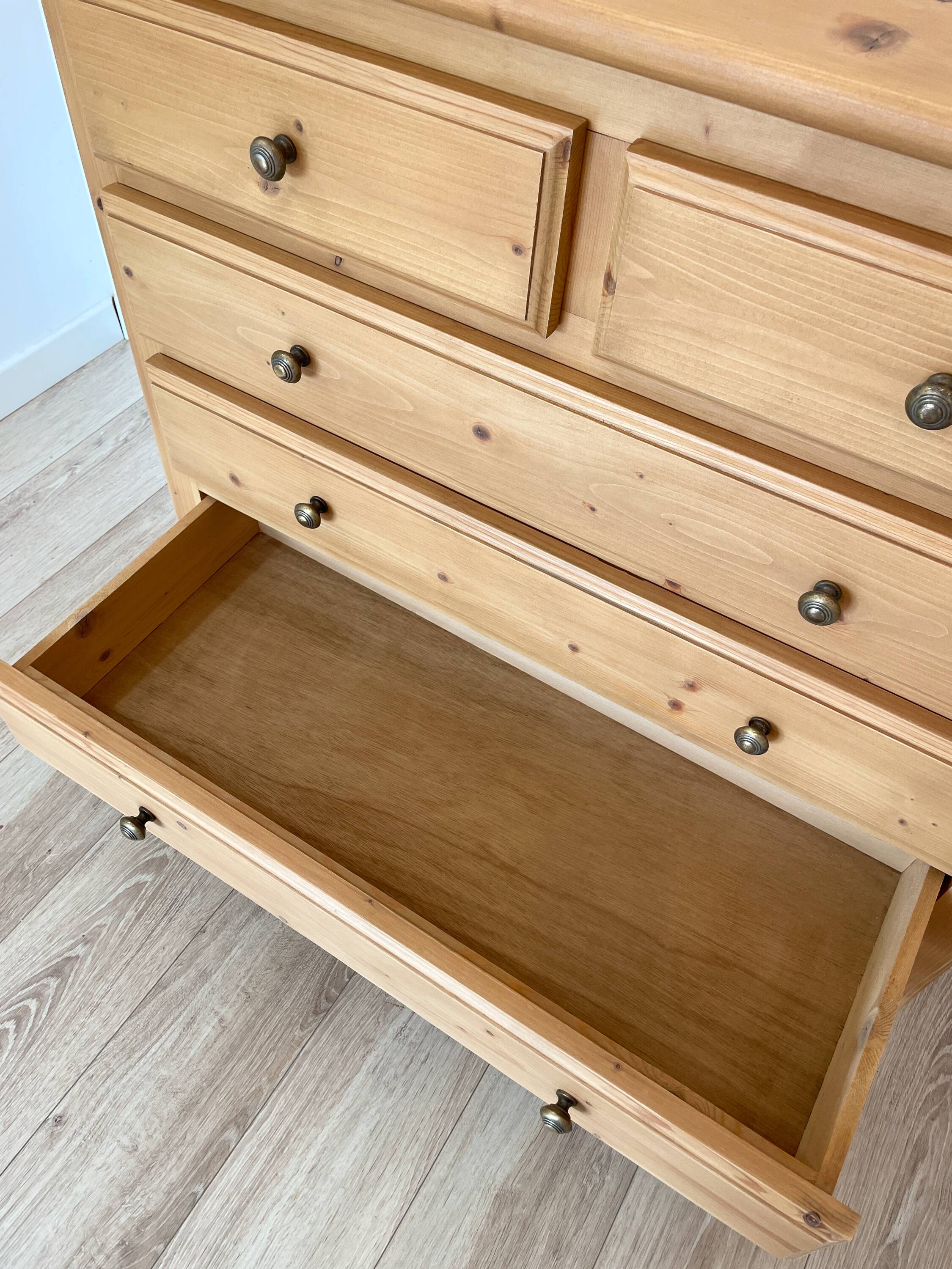 Commode en pin massif - esprit campagne chic