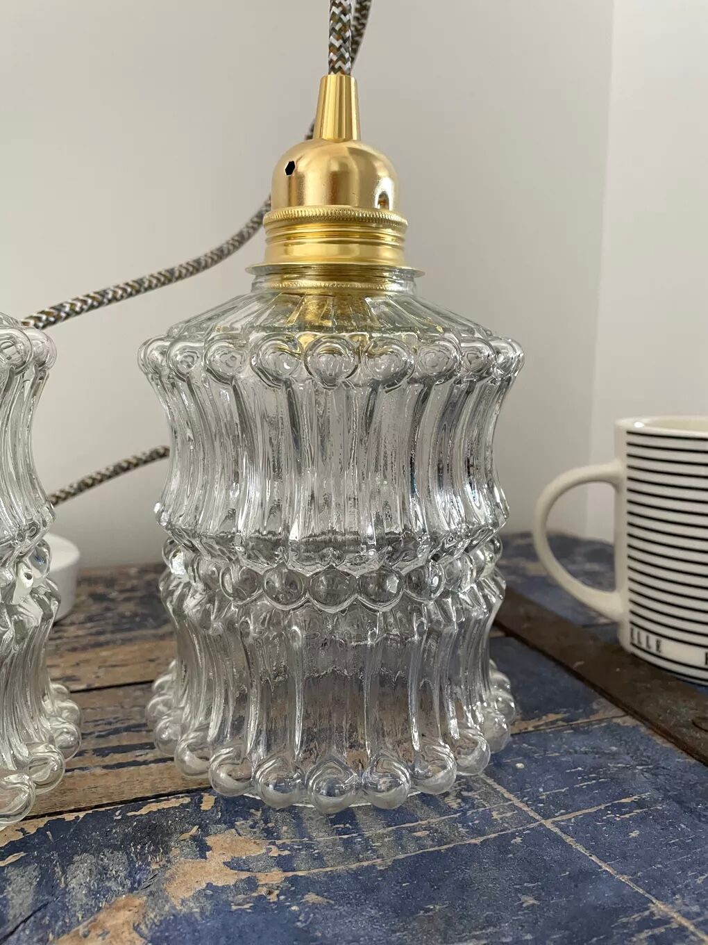 Set of three new electrified chiseled glass suspensions