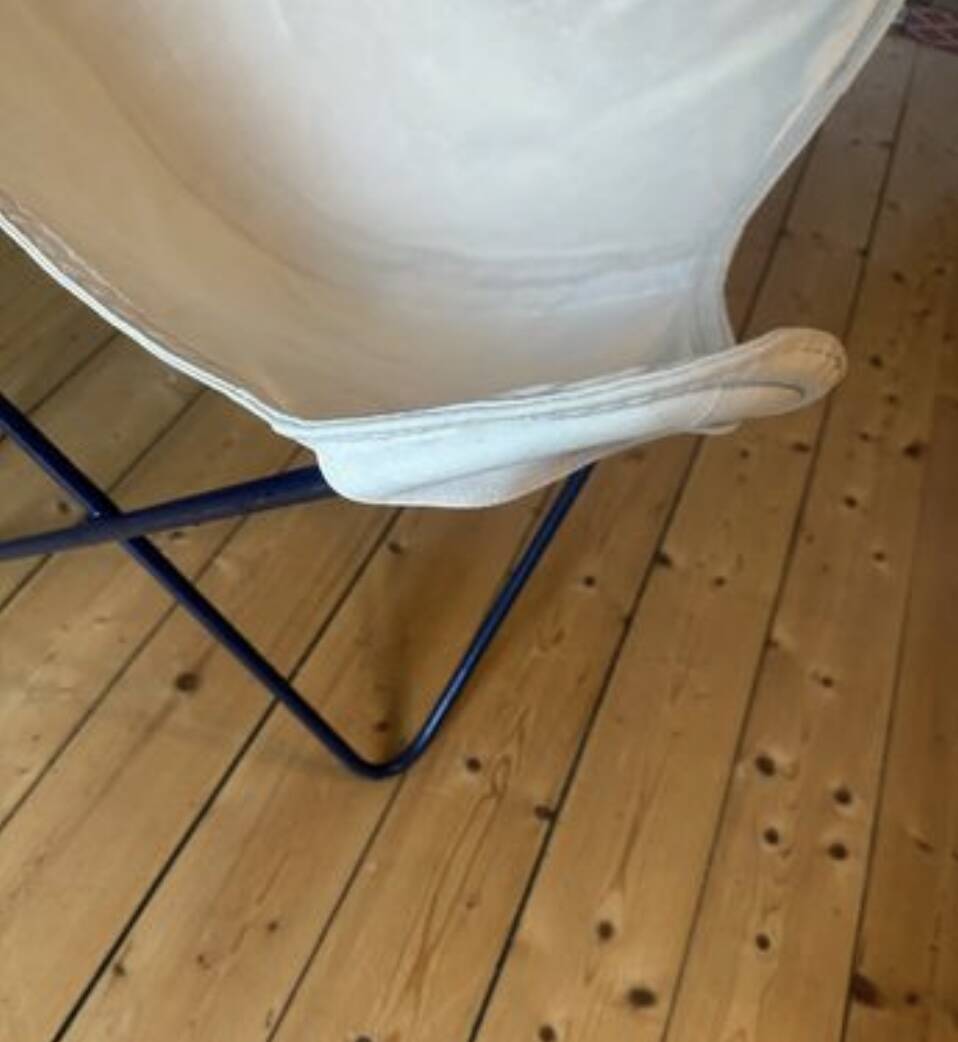 AA Buterfly armchair