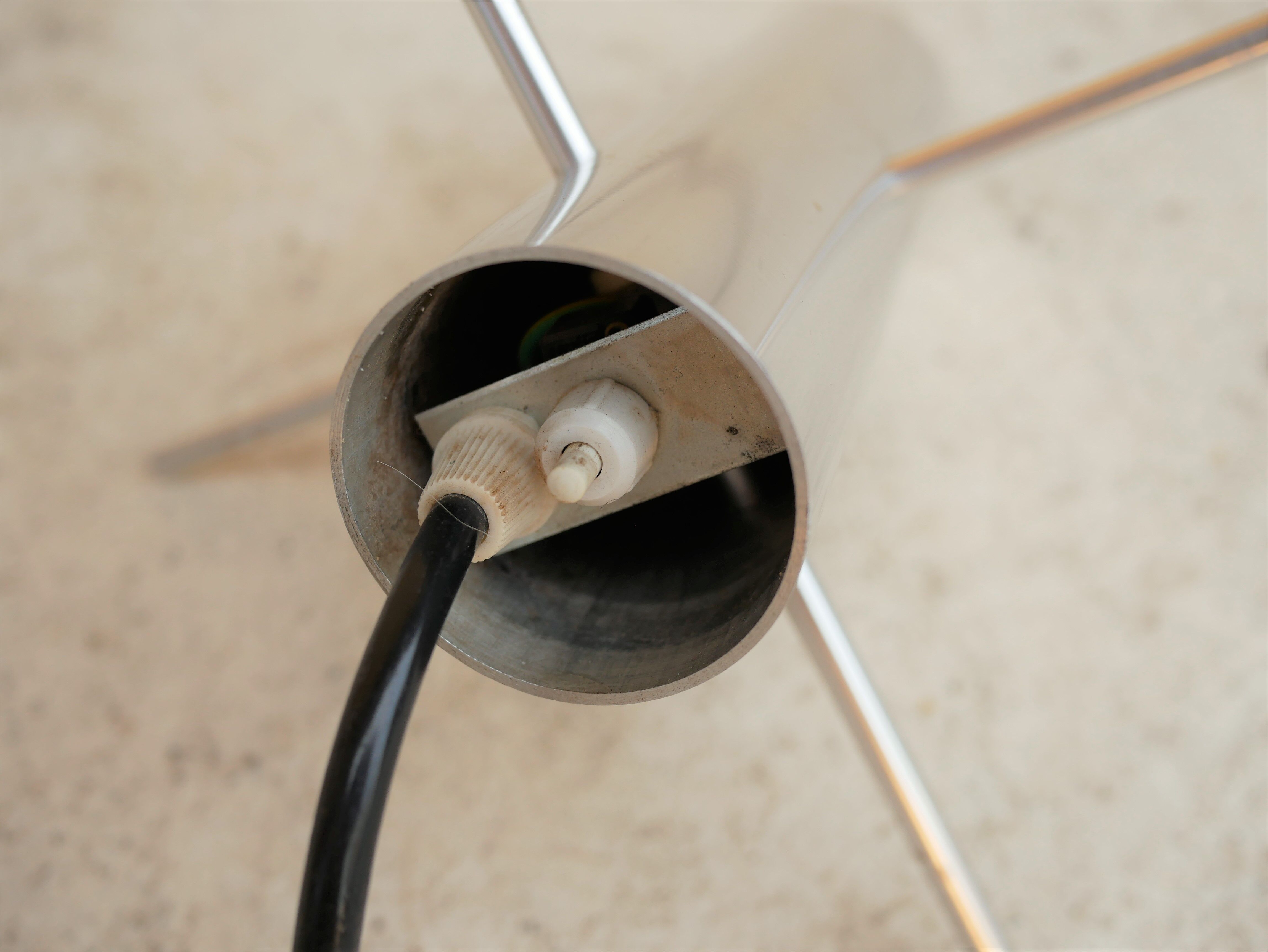 “Cricket R-60” lamp by Otto Wasch for Raak editions