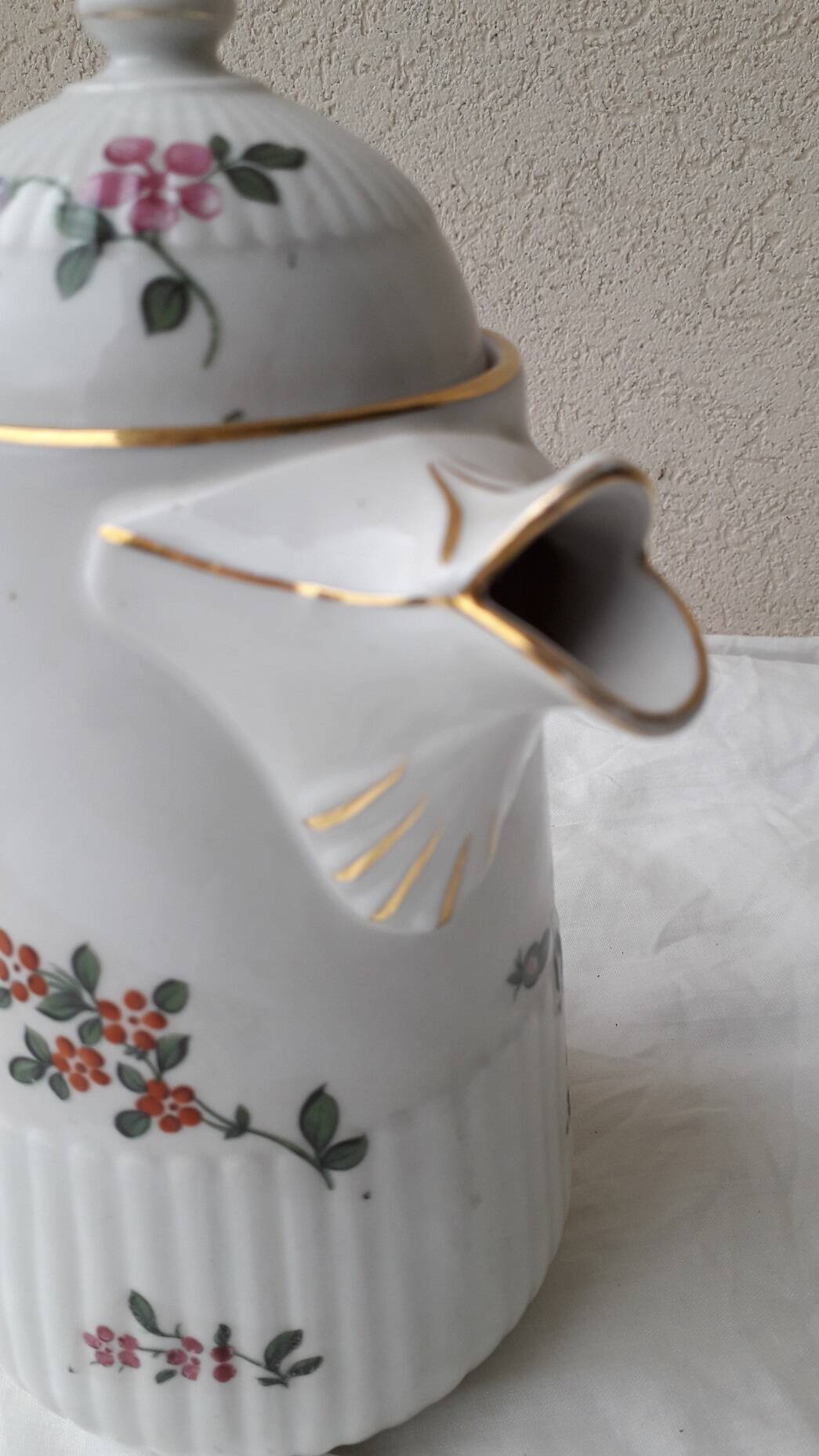 Porcelain coffee maker