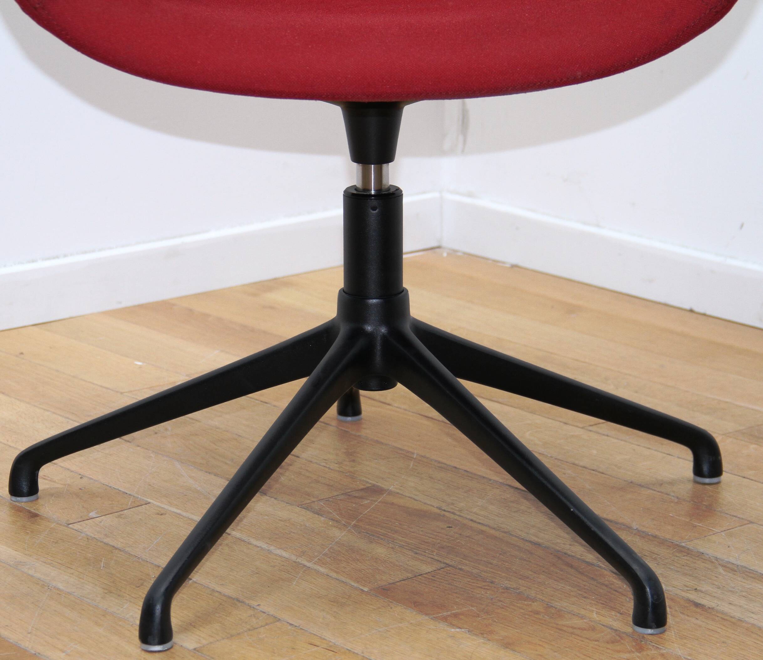 Bai office armchair, Onderrata