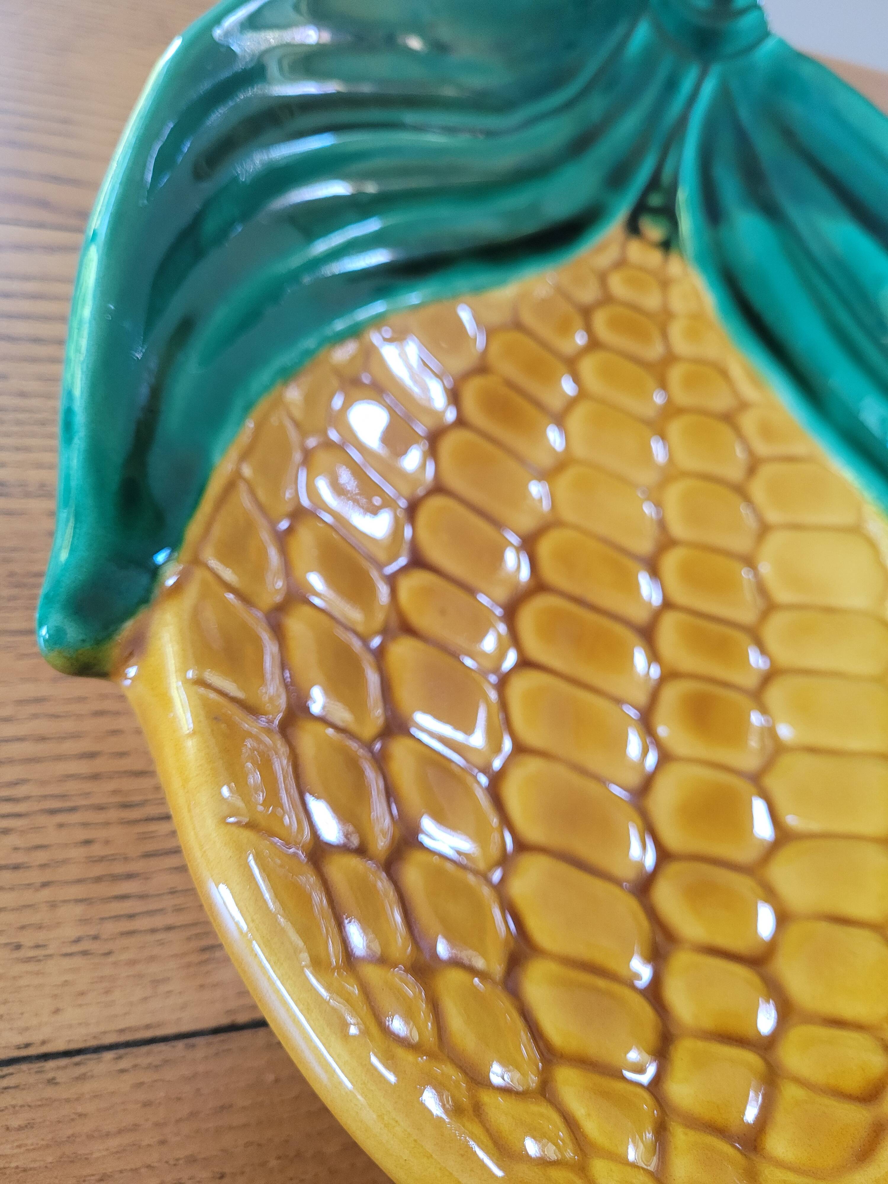 Large fruit dish/bowl in Vallauris slip