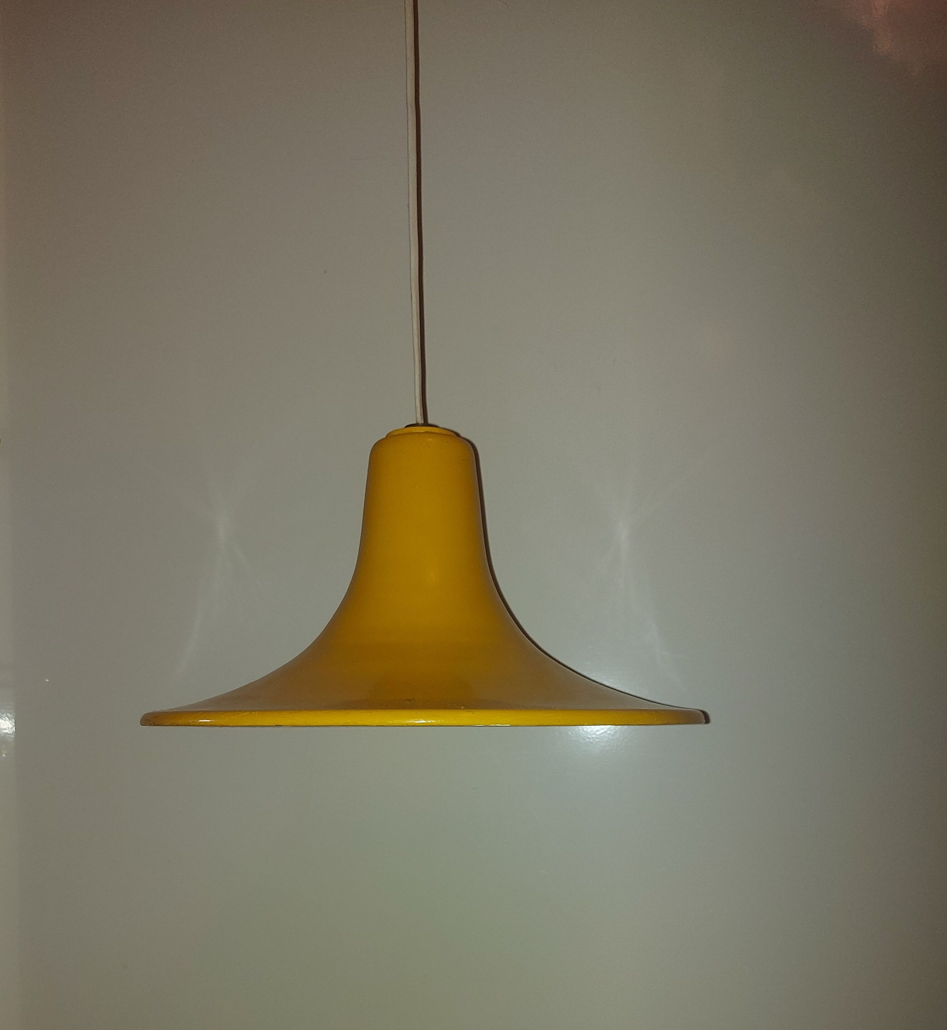 Suspension type indus in yellow metal