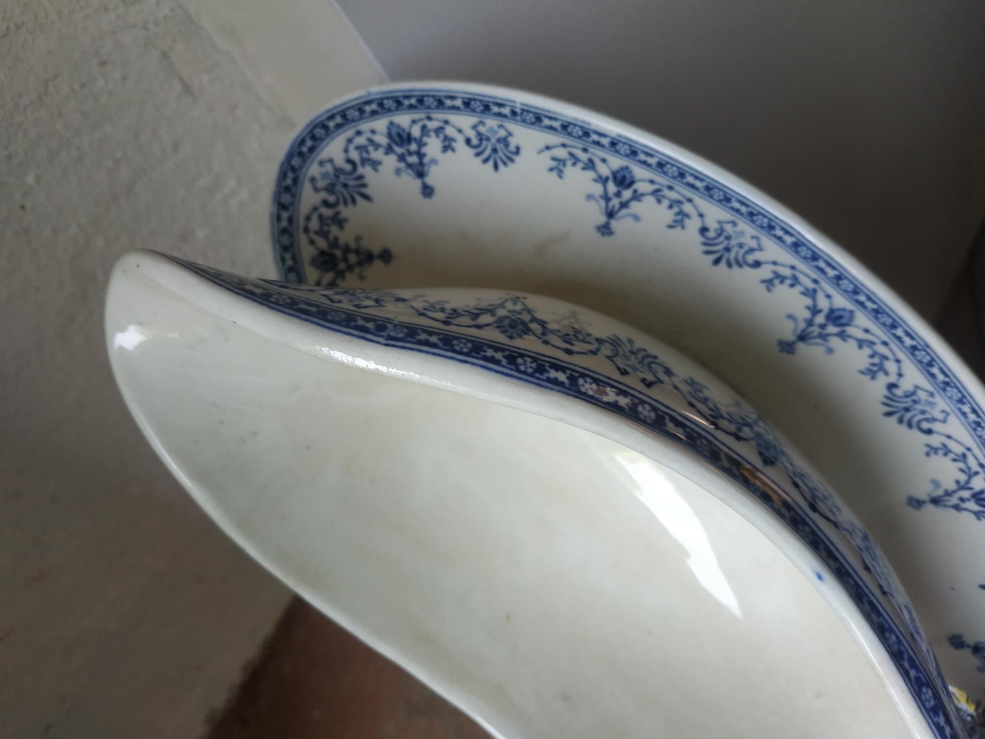 HB earthenware sausage maker