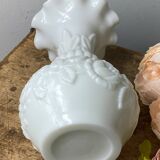 White opaline vase from the early 20th century