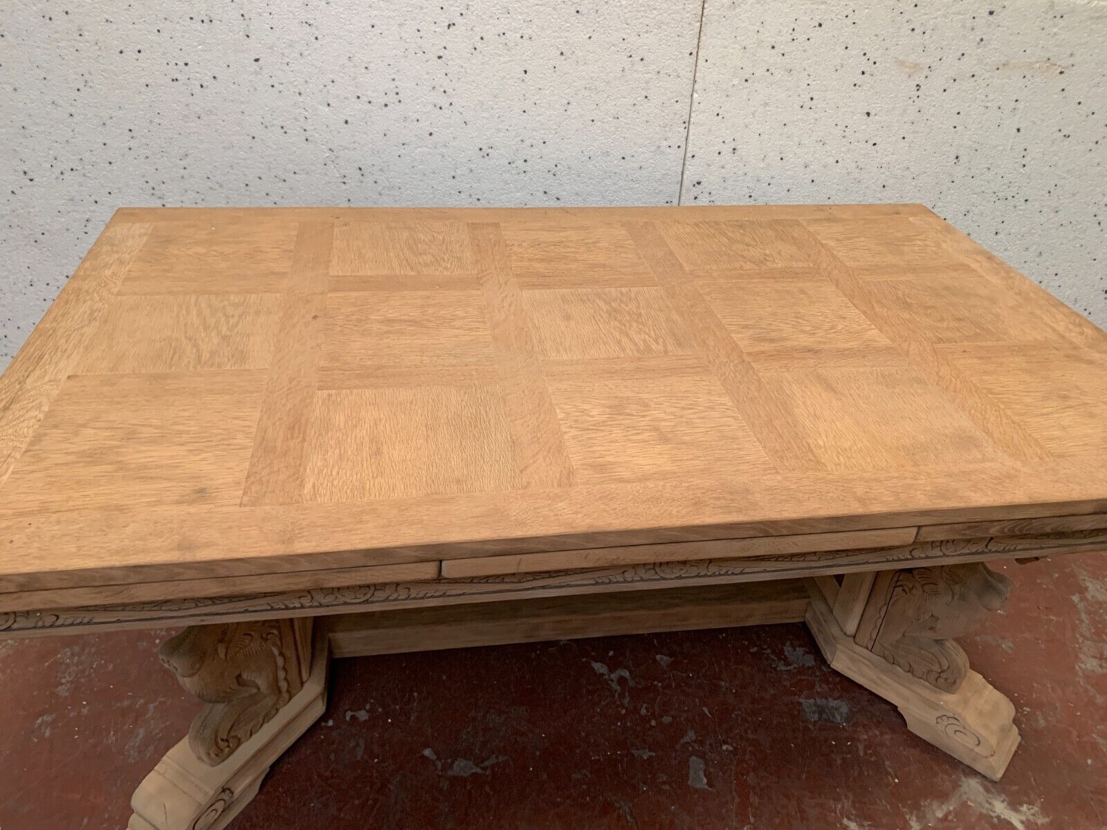 Renaissance style table in solid oak, 20th century