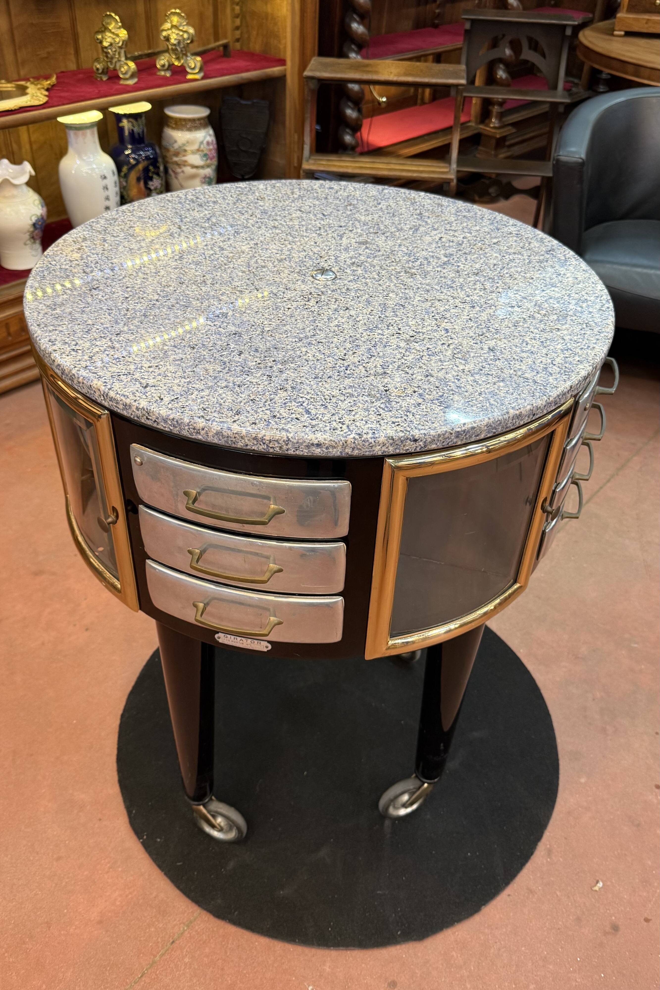 Gyrator dentist's cabinet