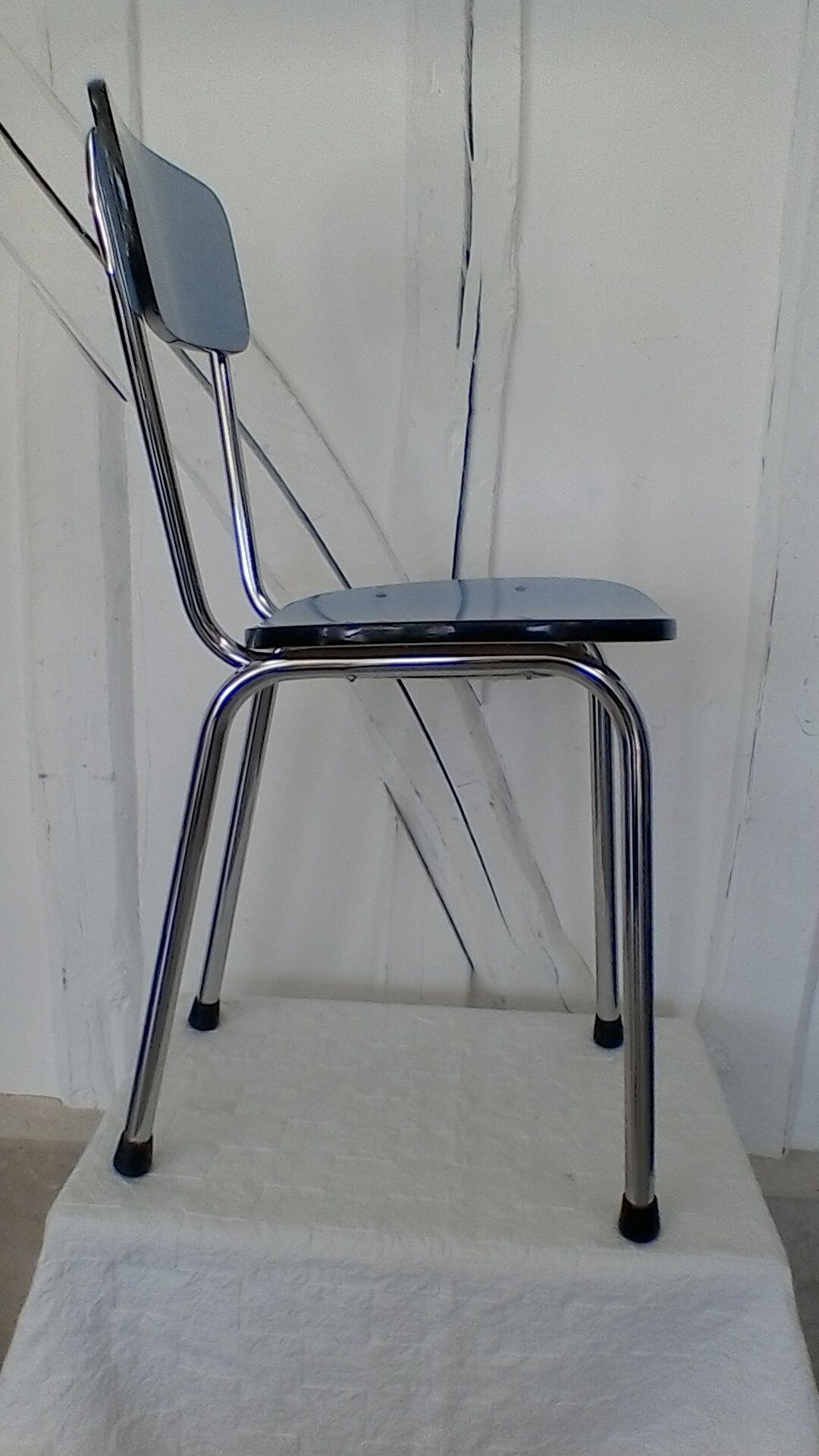 Kitchen chair in formica, vintage.