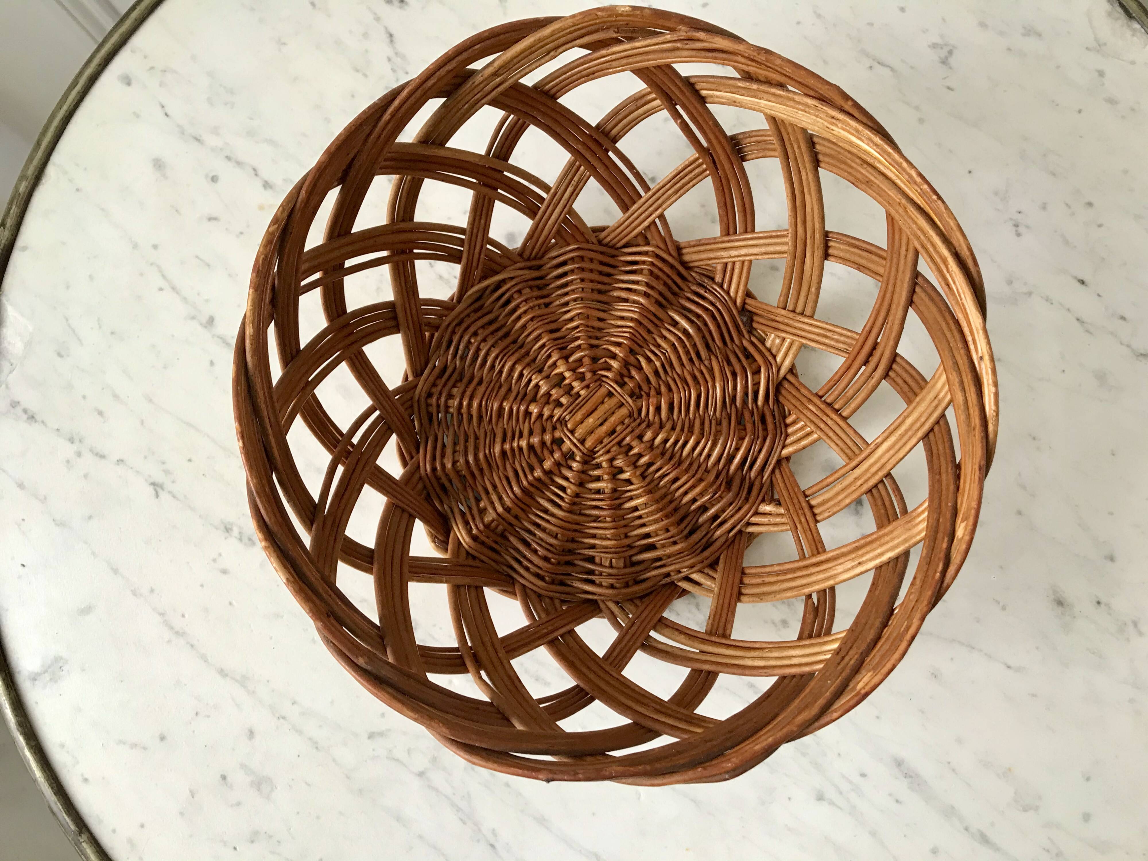 Petite panière en rotin vintage années 60-70