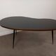 Table basse vintage en forme de haricot