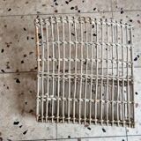 Wall basket
