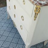 Transitional style chest of drawers