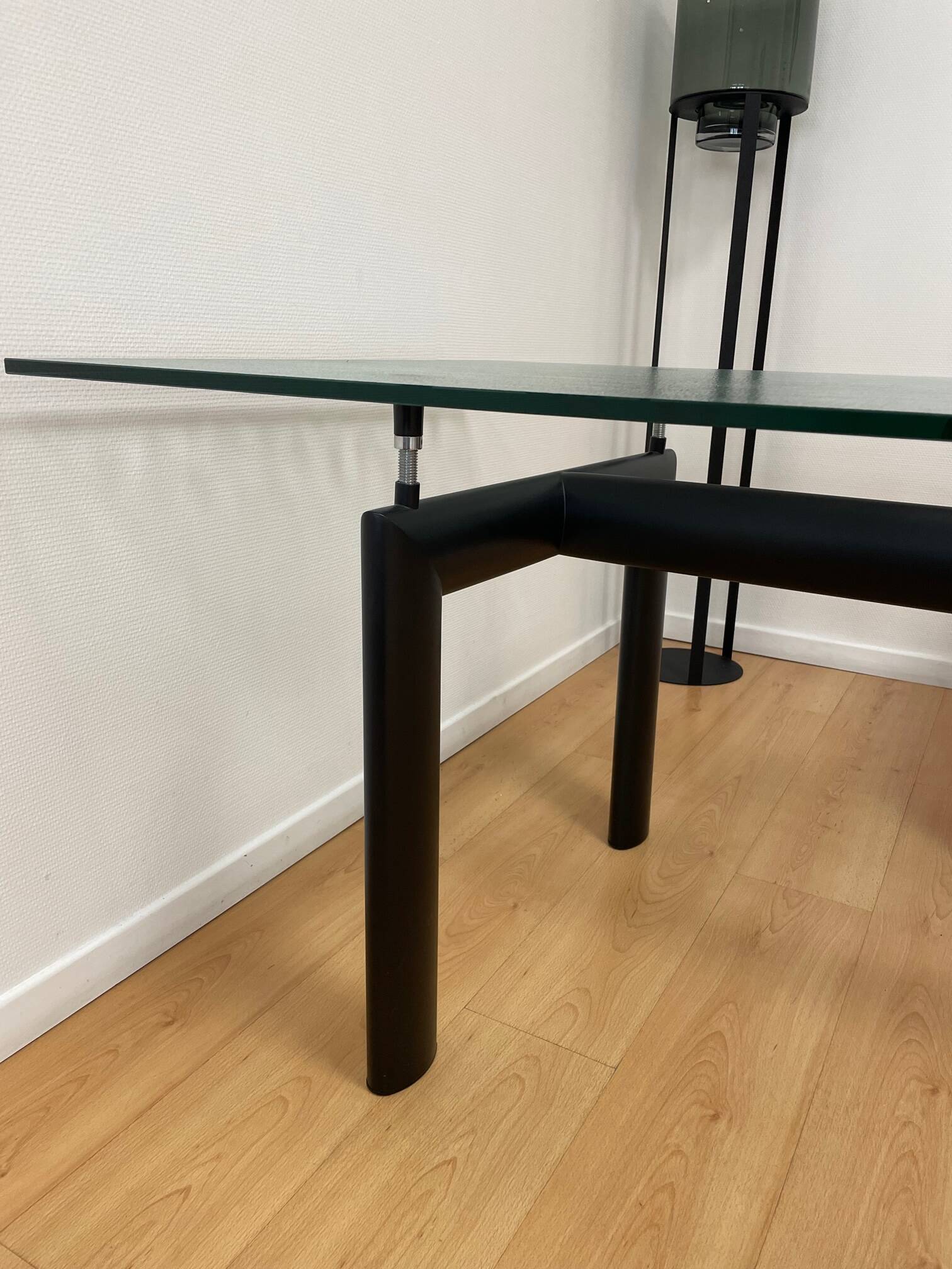 Le Corbusier Cassina numbered table