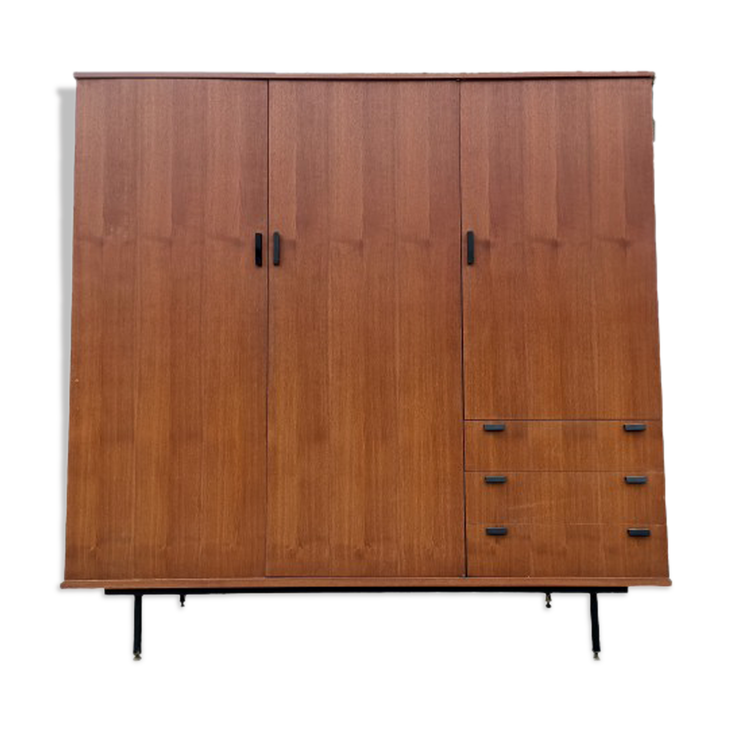 André Simard closet