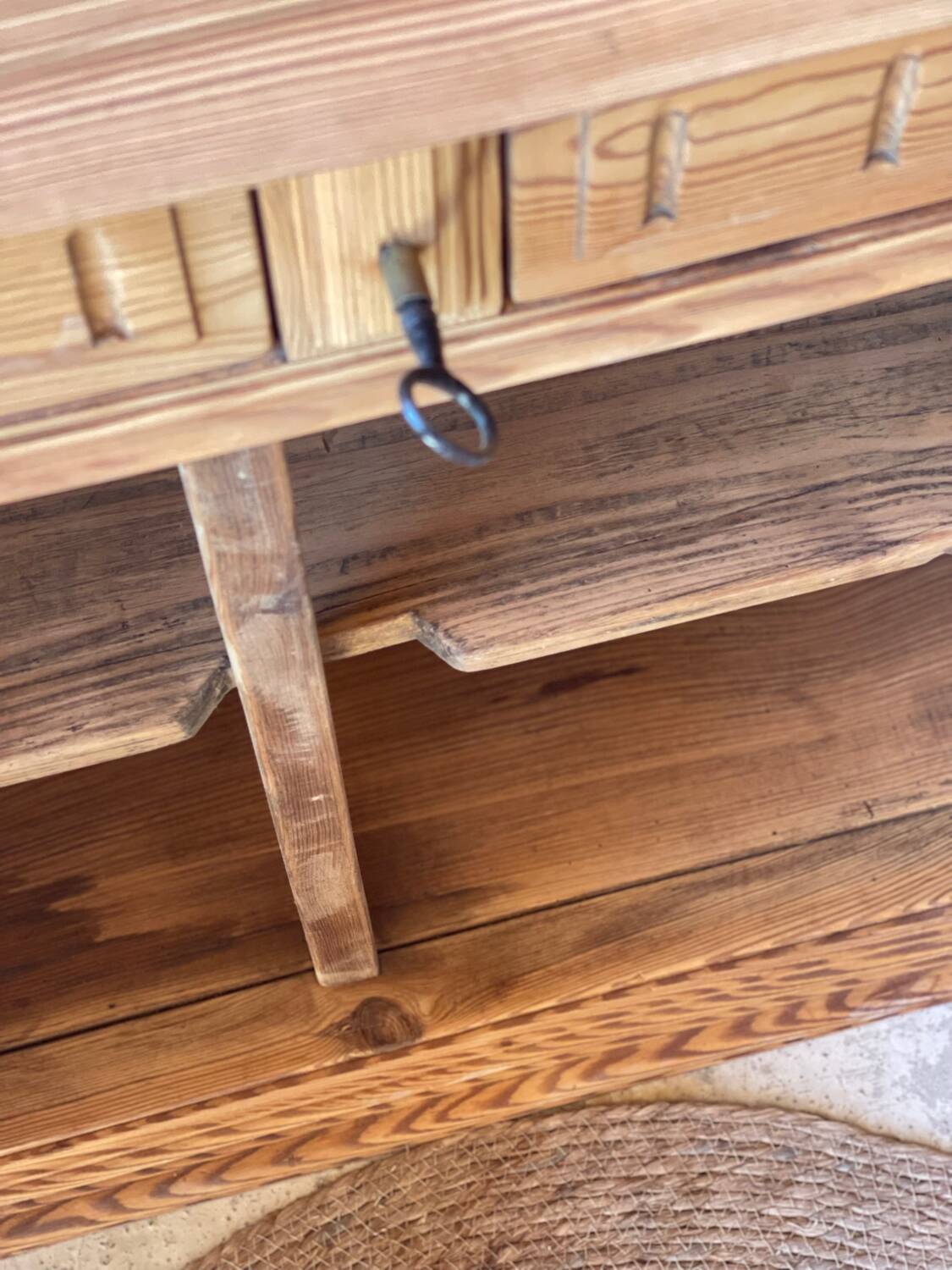 Double-bodied sideboard
