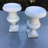 Medici-shaped alabaster lamp legs