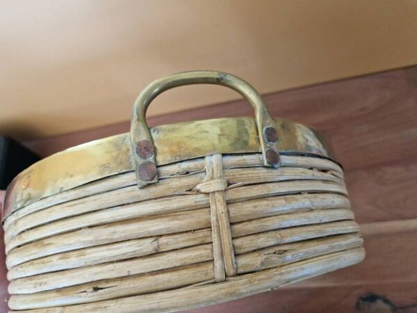 Corbeille, plateau, centre de table en rotin