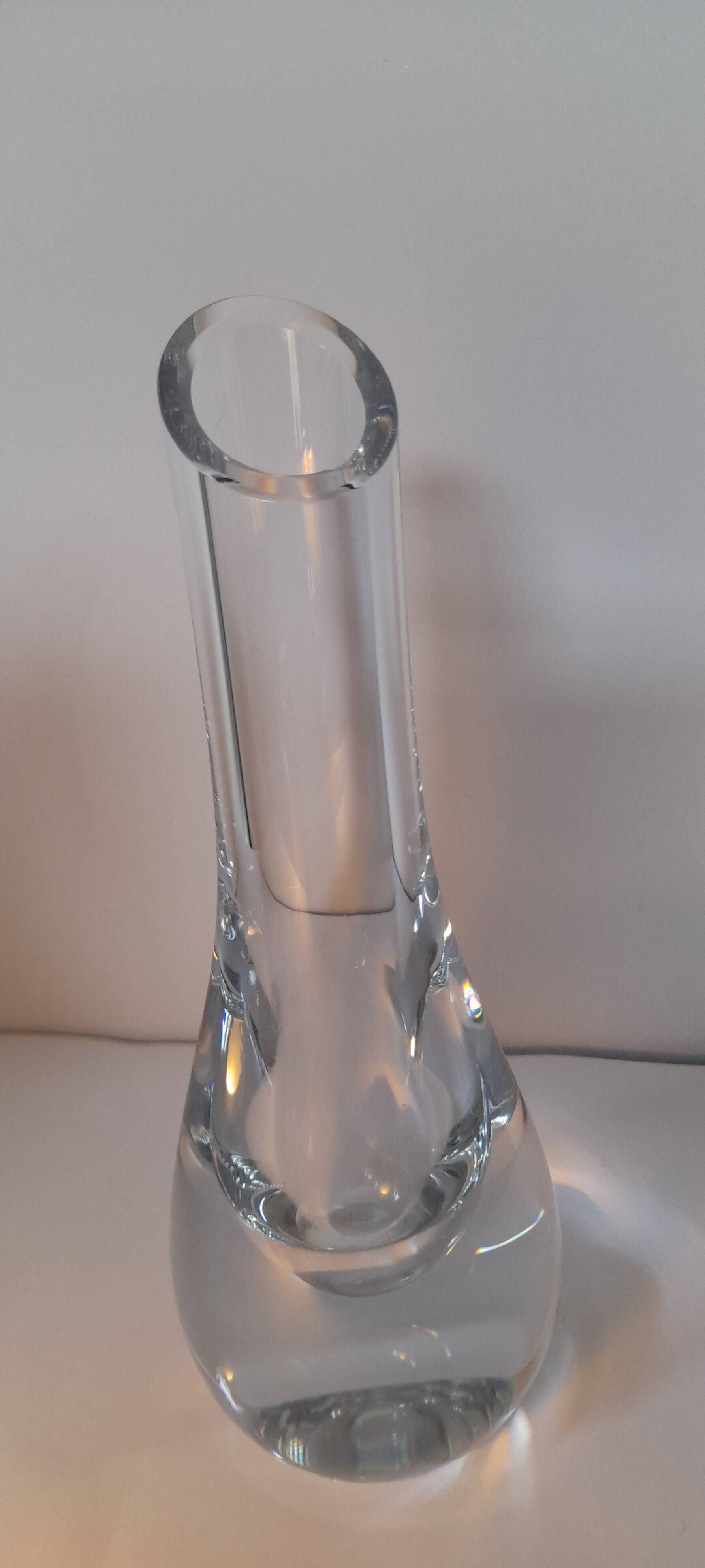 Vase soliflore en cristal à col tronqué Baccarat