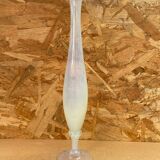 Ancien Vase Soliflore Opaline Blanche Avec Reflets Vintage