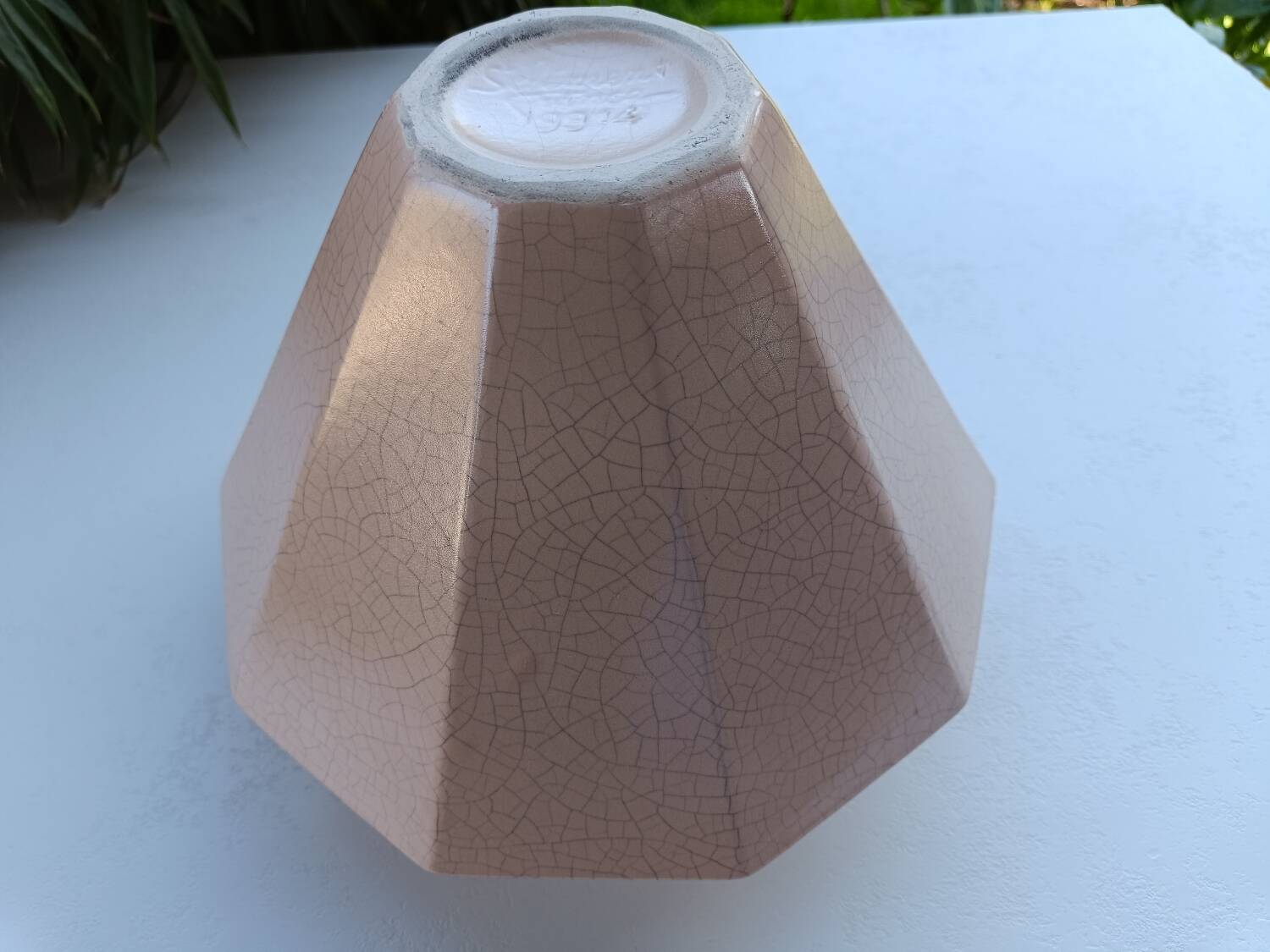Saint Clement vase, cracked ceramic