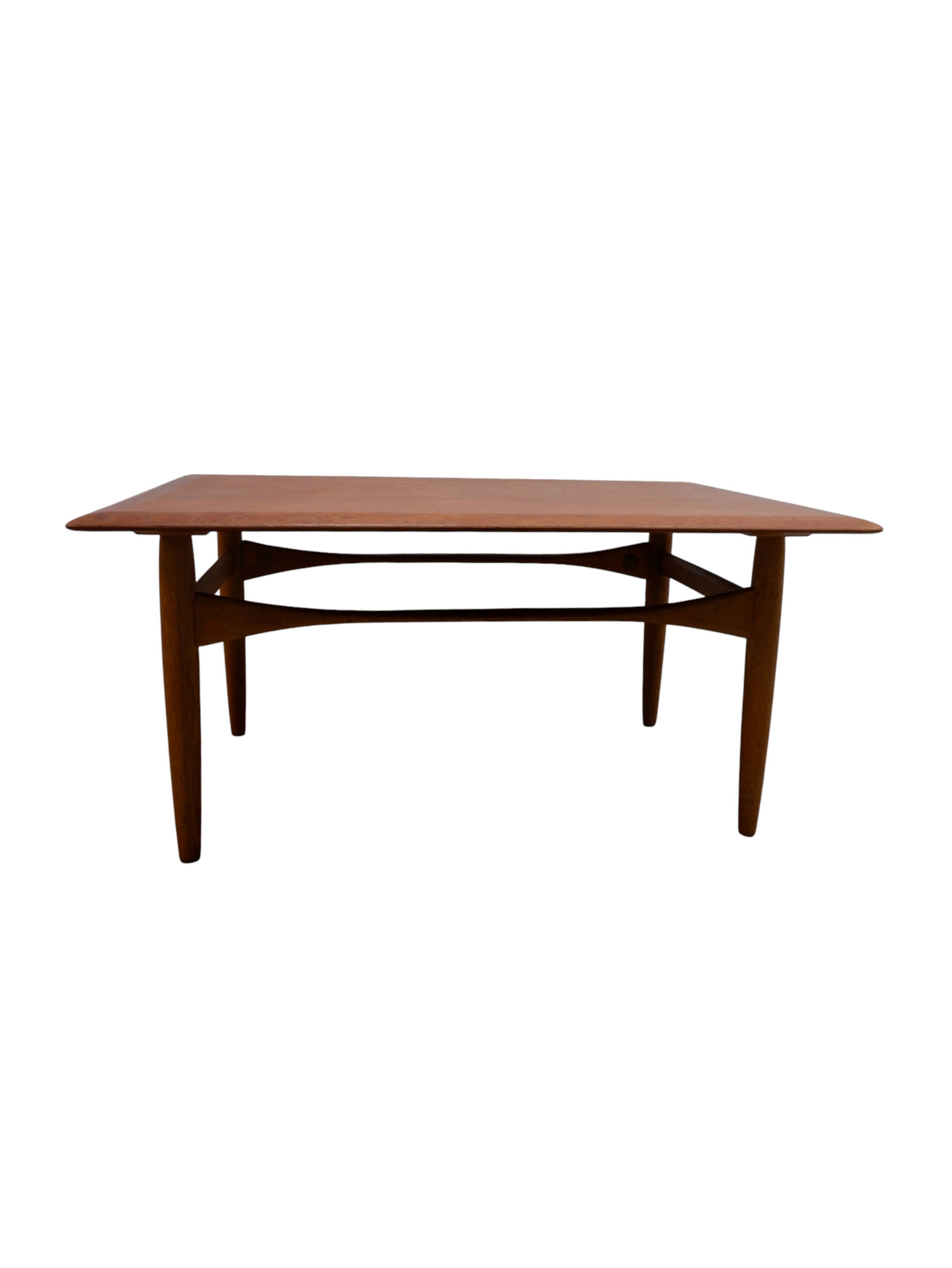 Bovenkamp Holland coffee table model Ebba, 1960s