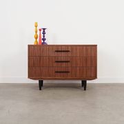 Commode scandinave en noyer