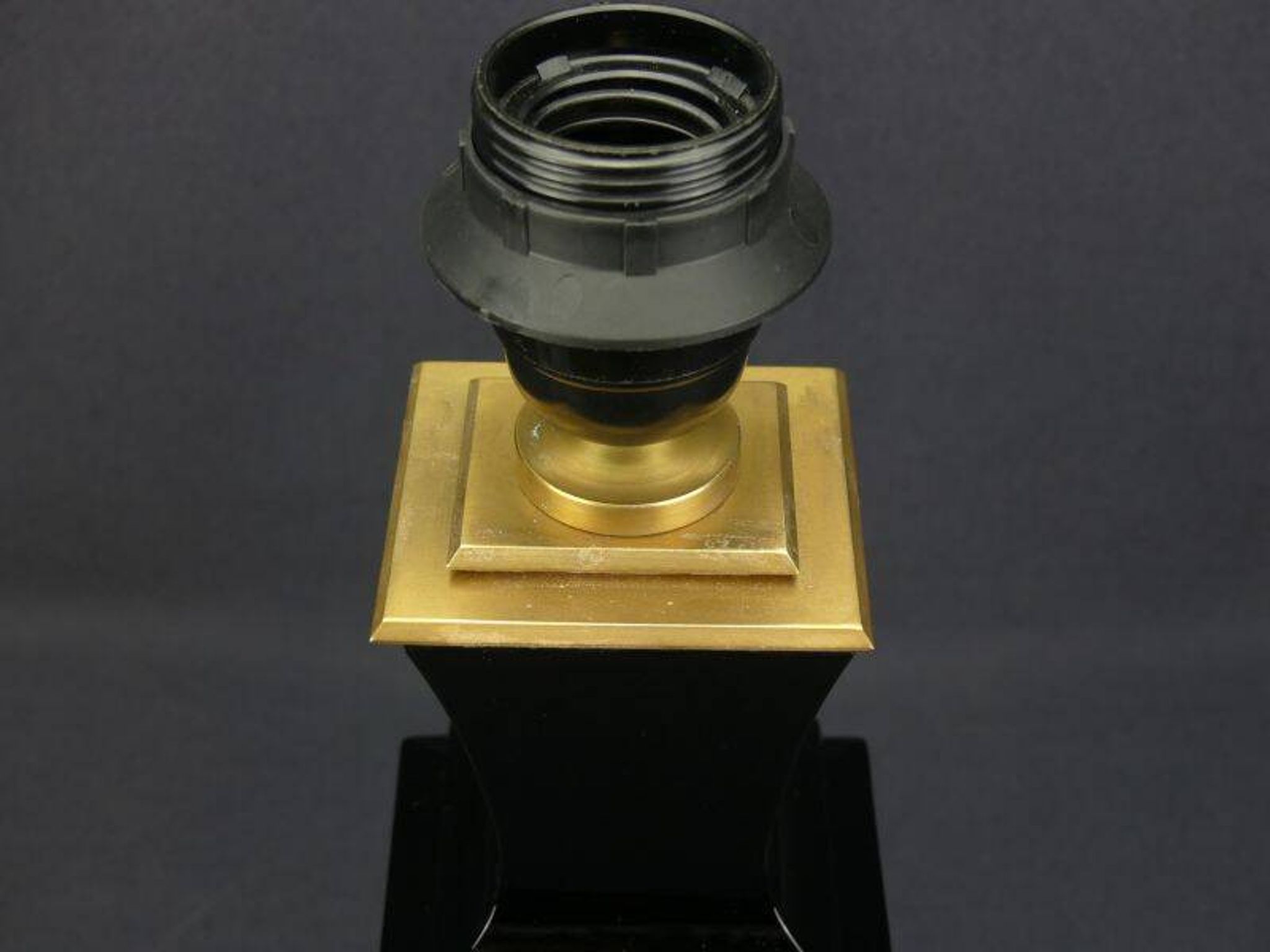 Baccarat, pied de lampe en cristal noir