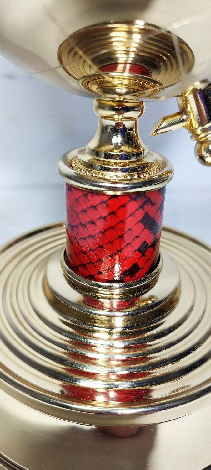 Cigarrera musical. España, 1970s.