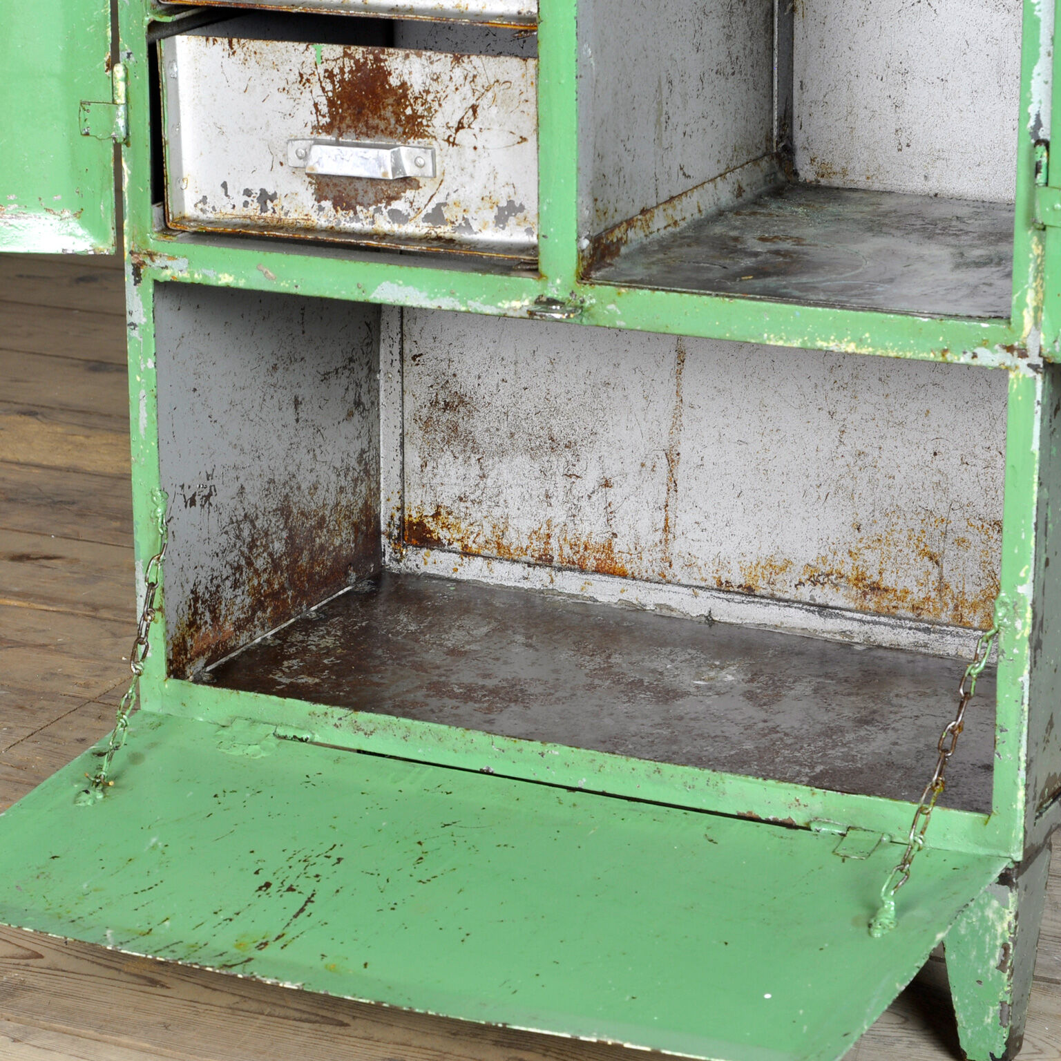 Armoire en fer industriel avec 4 tiroirs, années 1960