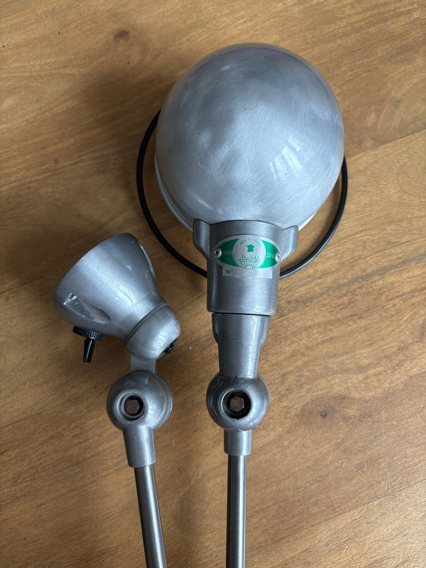 Lampe Jieldé Signal Édition Limitée 60 ans – Acier Brossé – N°6236