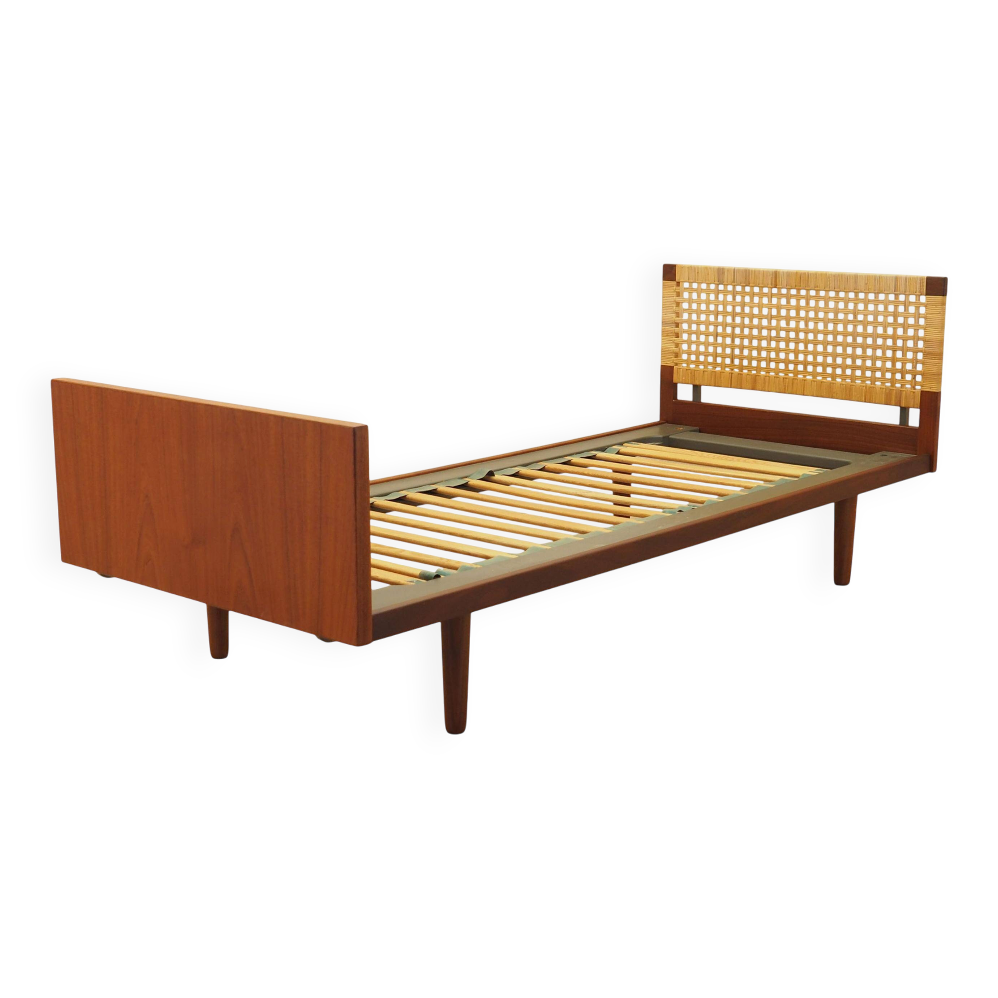 Teak bed, Danish design, 1960s, designer: Hans J. Wegner, manufacturer: Get