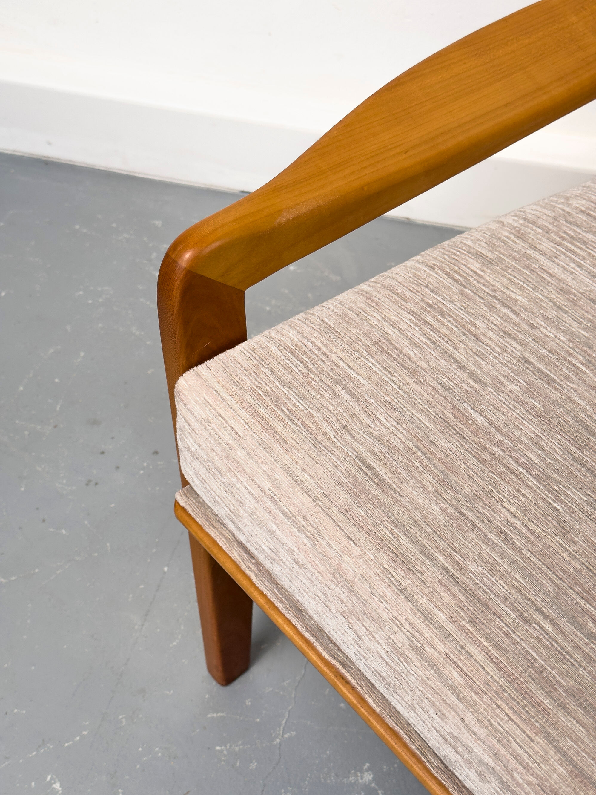 Paire de fauteuils, 1960s