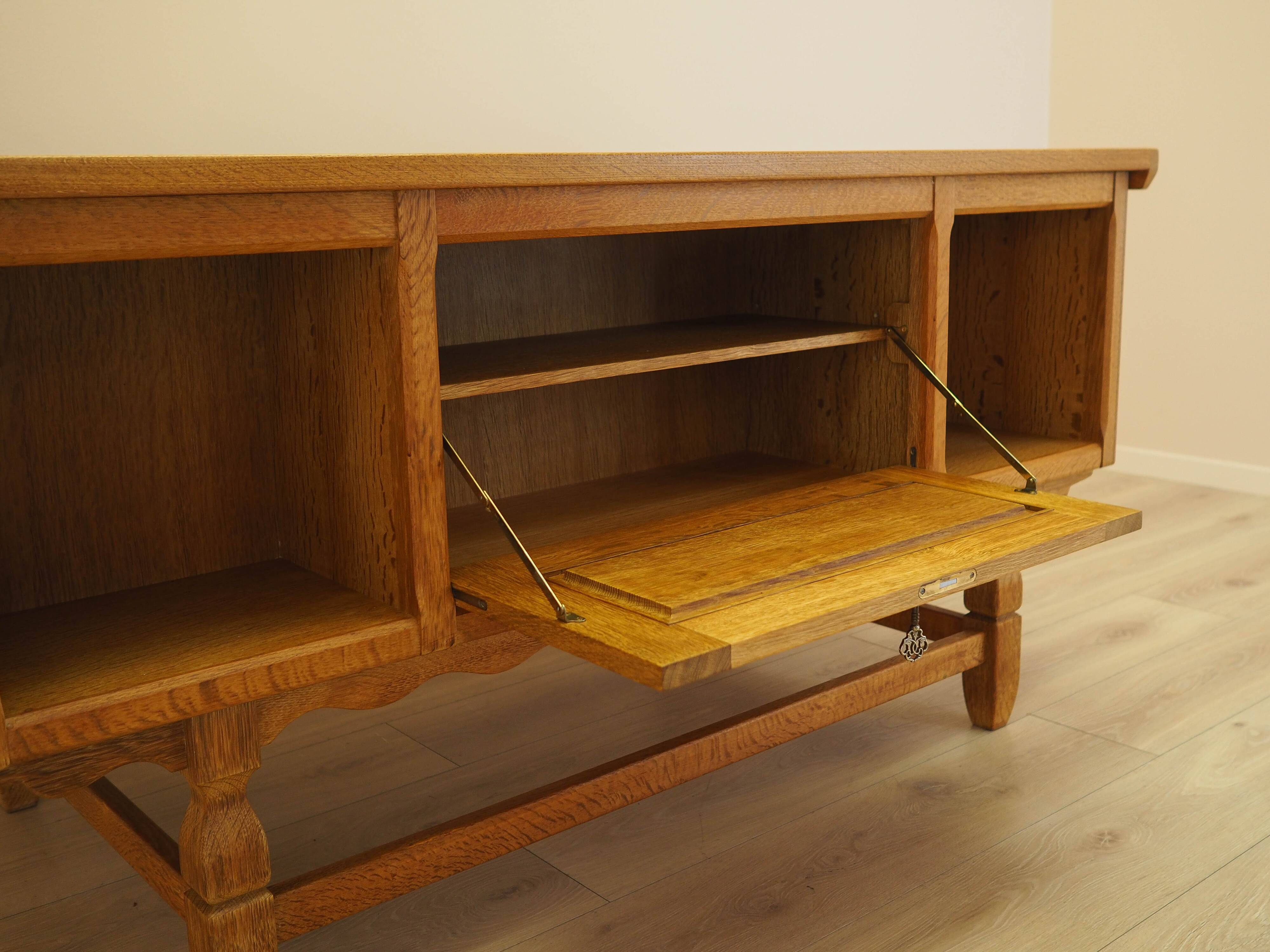 Oak desk, Danish design, 1960s, designer: Henning Kjærnulf