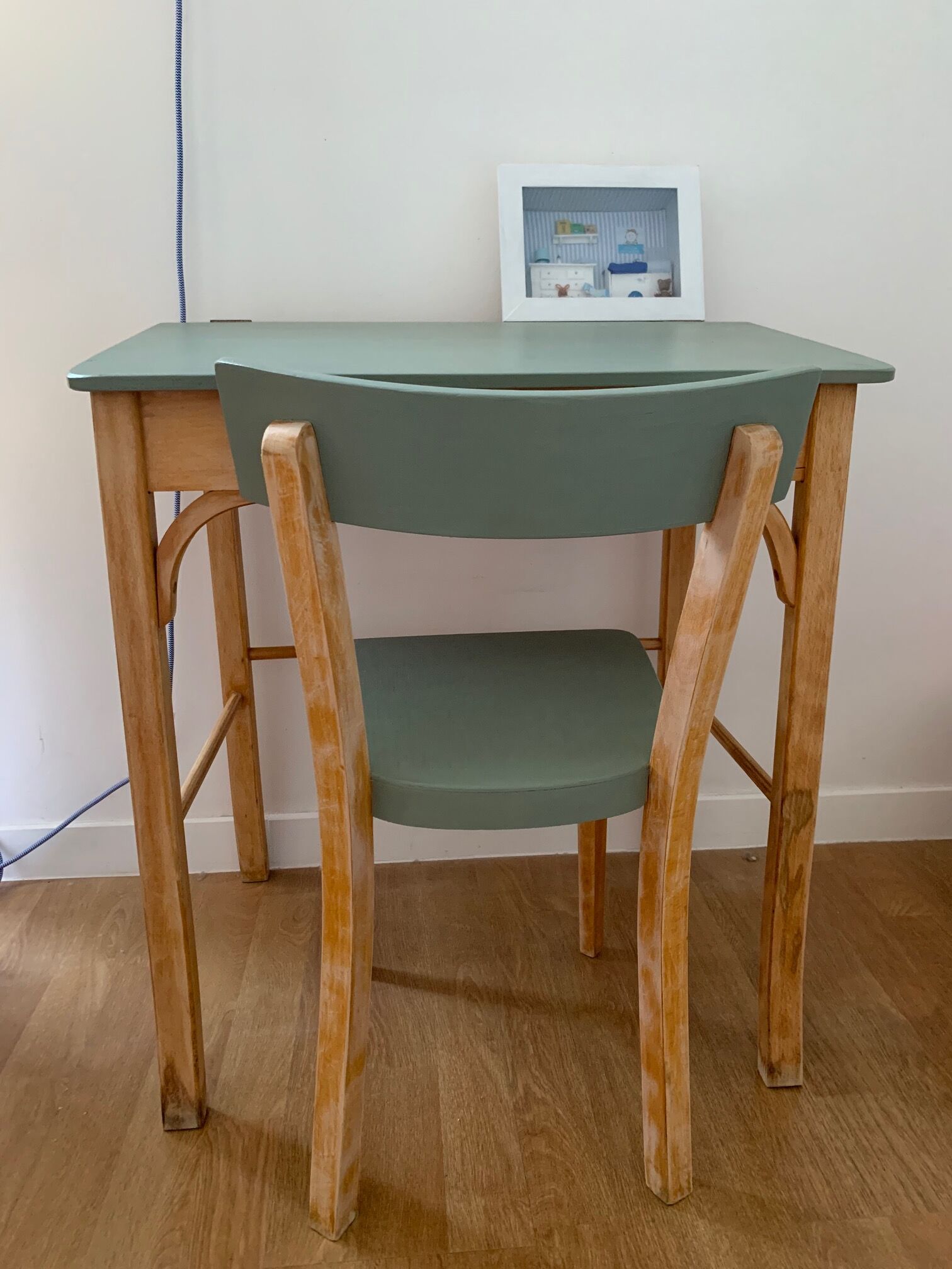 Baumann desk and chair