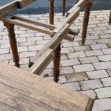 Extendable oak table