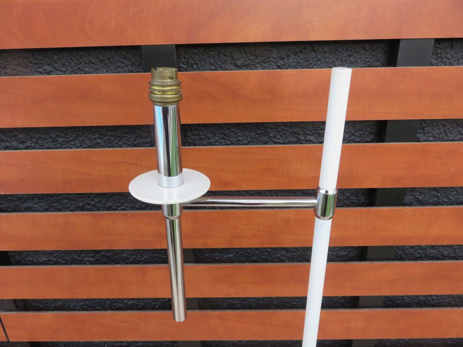 Monix Paris floor lamp in chrome-plated brass and white lacquered metal 1960