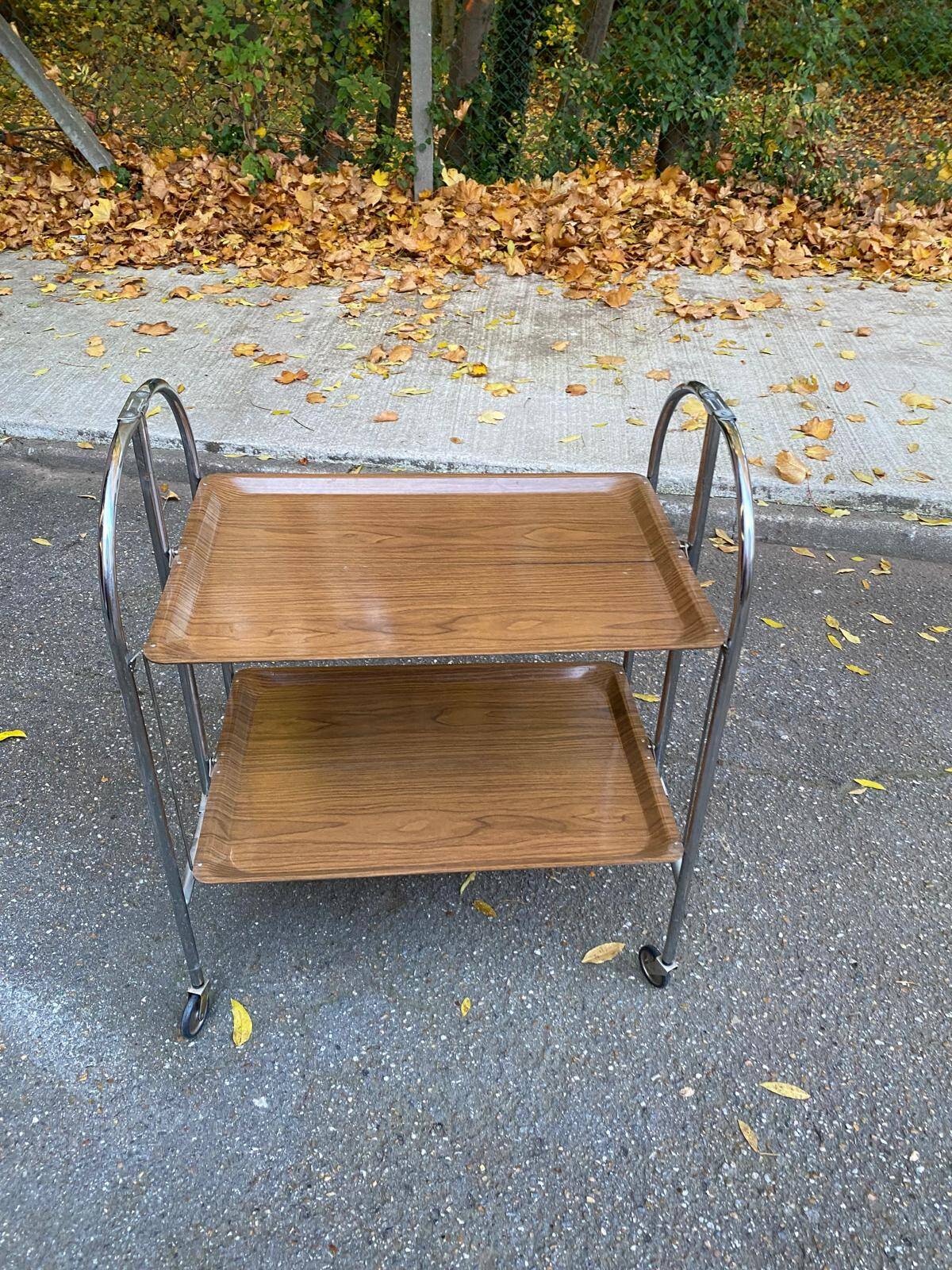 Desserte pliable en acier et bois sur roulettes 80cm