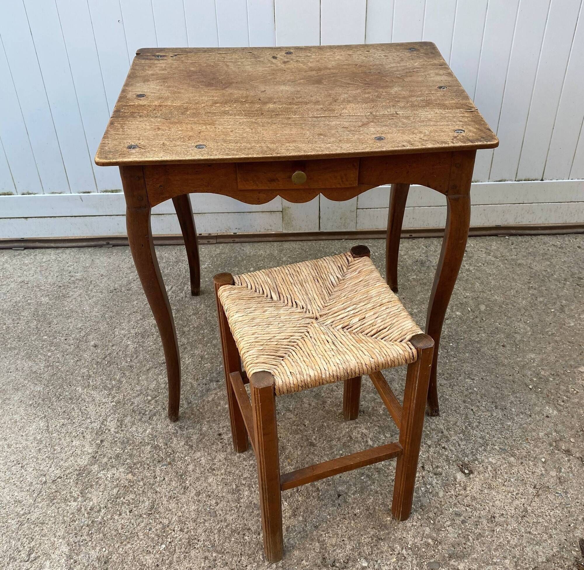 Oak desk with 1 drawer 65x52cm