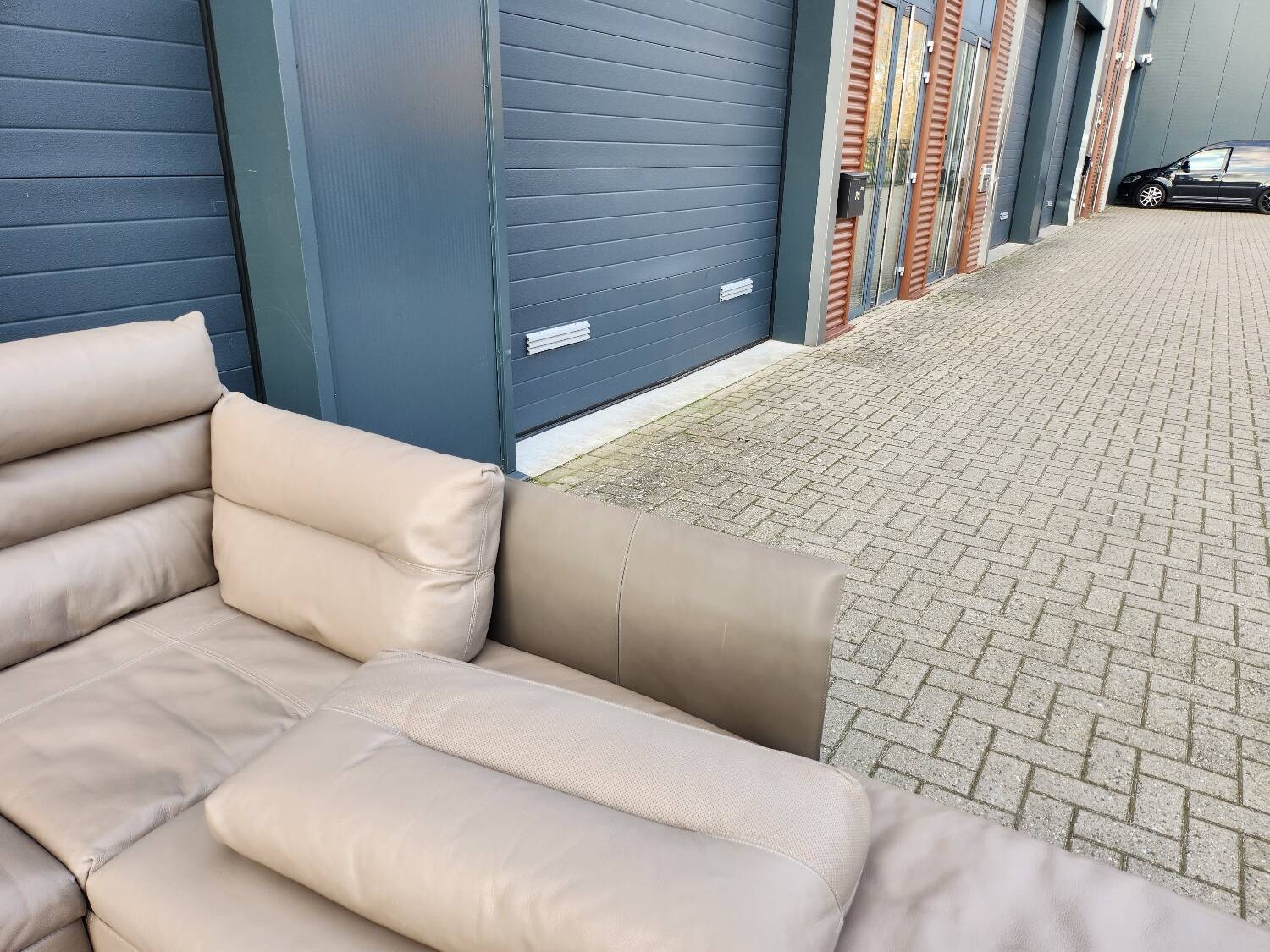 Poltrona Frau - GranTorino corner sofa in leather