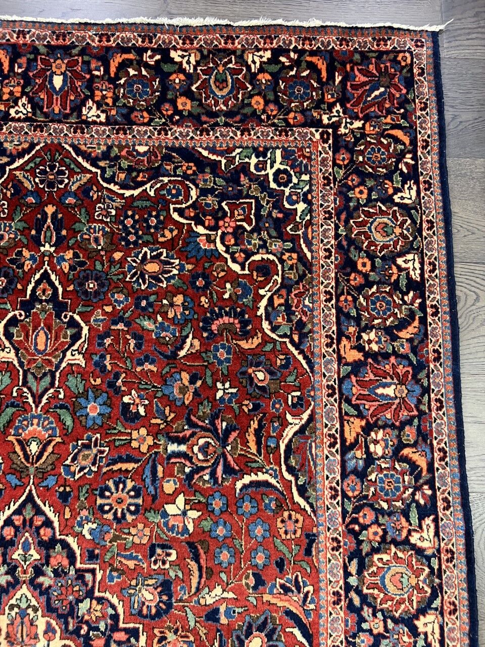 Oriental rug 206x129cm