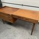 Bureau Scandinave midcentury à caisson et finition acajou