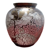 Holy Grail Vase glass decoration of silver animals